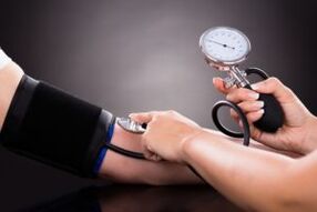 normalizacija krvnega tlaka ob prenehanju kajenja