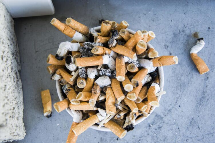 zavedanje, da se človek zastruplja pri kajenju, bo pomagalo opustiti cigarete